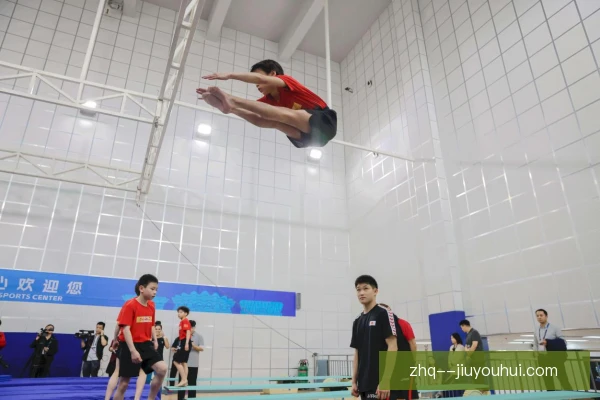 跳水技术定型训练抓细节，空中姿态稳定成夺冠基石